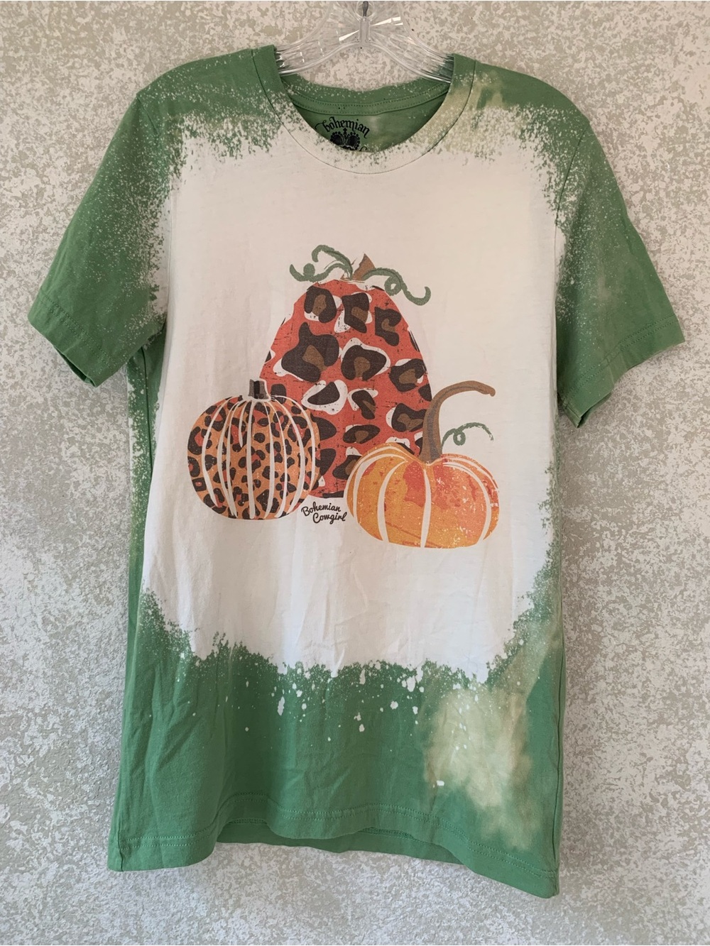 Bohemian Cowgirl Green Bleached Pumpkin Leopard Graphic Tee T-Shirt Medium